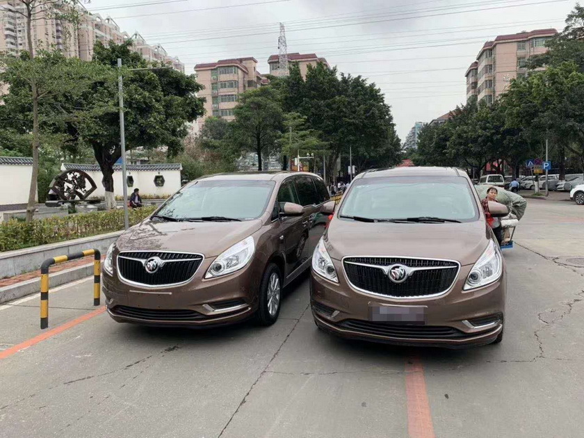 别克GL84.jpg